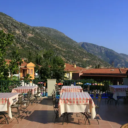 ホテル The Tower オルデニズ