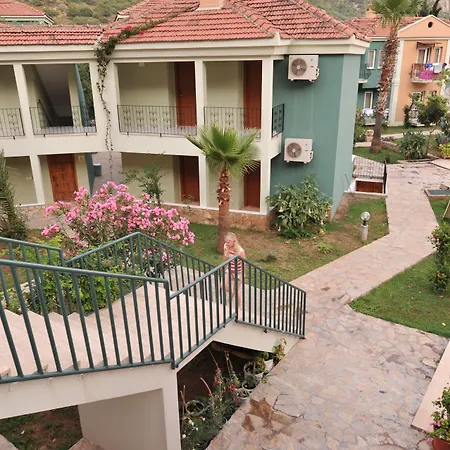 ホテル The Tower オルデニズ