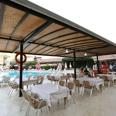 ホテル The Tower オルデニズ