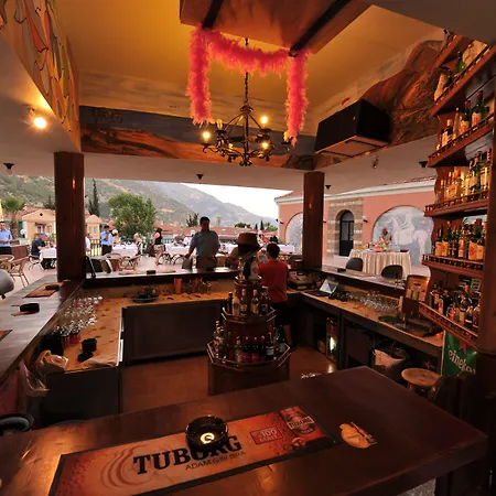 Ξενοδοχείο The Tower 3*