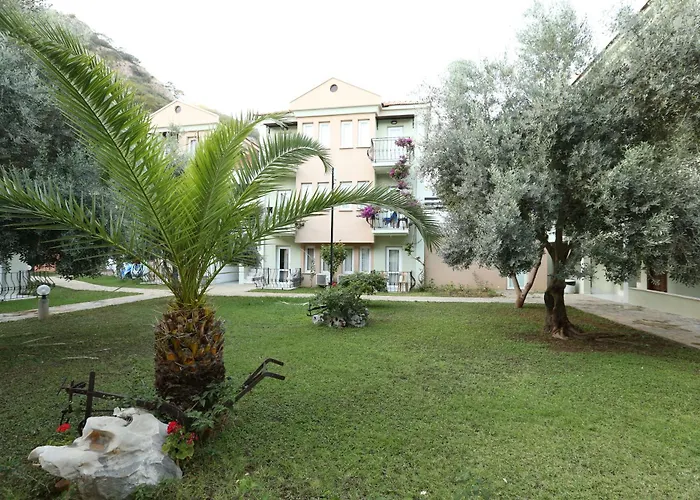 The Tower Ολουντενίζ