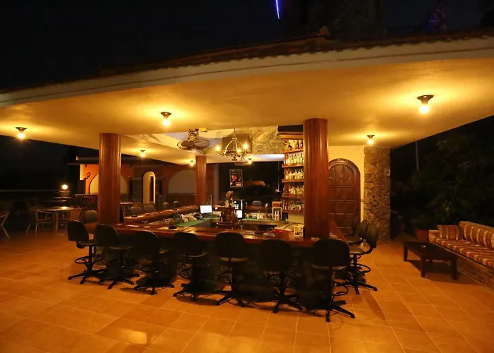 Ξενοδοχείο The Tower 3*