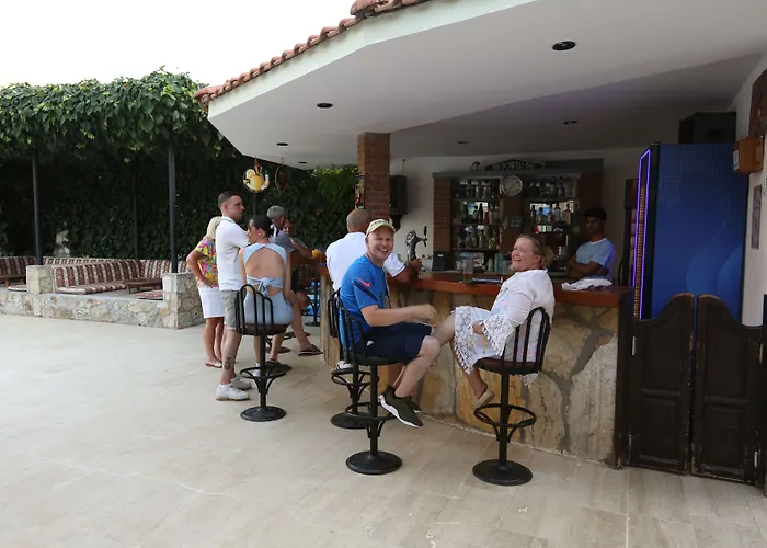 The Tower Ολουντενίζ