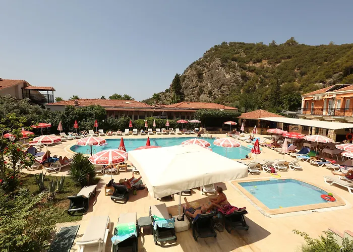 The Tower Hotel 3*