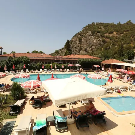 The Tower Hotel 3*
